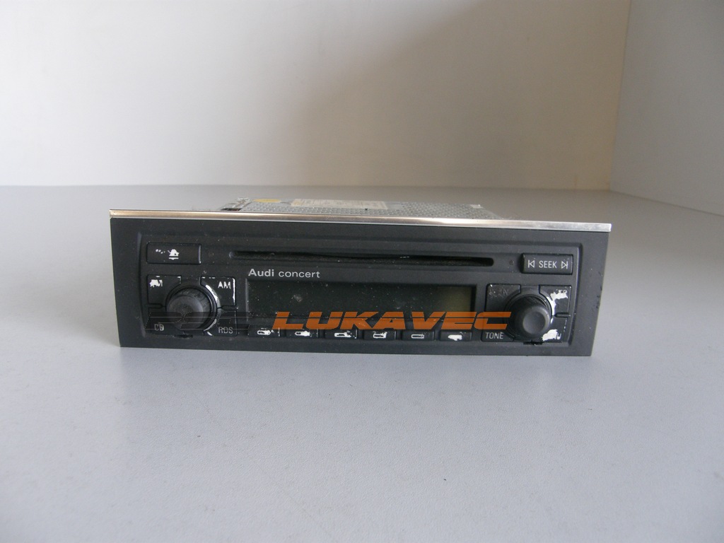 AUDI A4 RADIO CD 8E035186