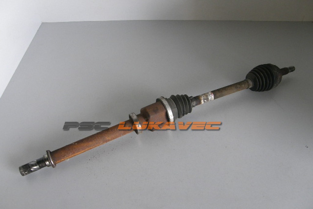 RENAULT MODUS POLUOSOVINA DESNA 8200499586