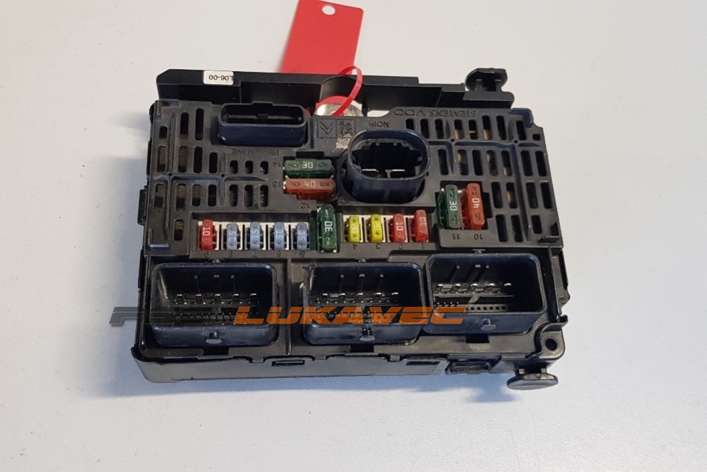 PEUGEOT BSM ELEKTRONIKA PEUGEOT KUTIJA OSIGURAČA L06-00