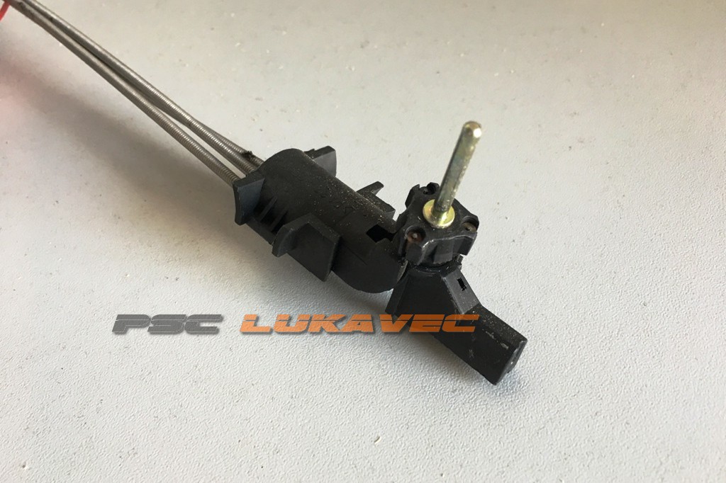 VW GOLF 4 RETROVIZOR LIJEVI RUČNO PODEŠAVANJE