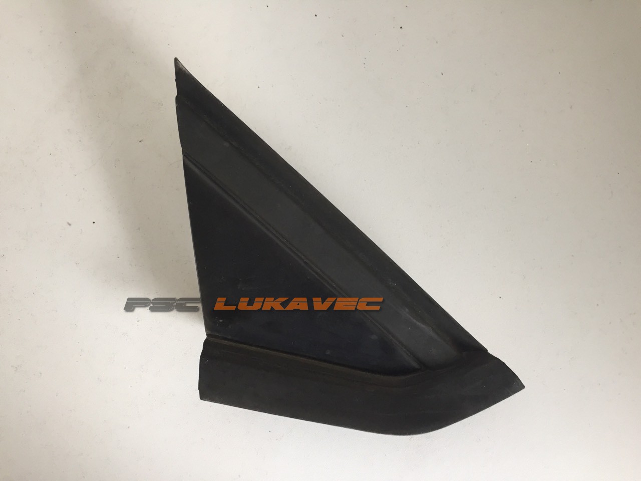 CITROEN C4 TROKUT BLATOBRANA DESNI TROKUT KOD RETROVIZORA 9653091077