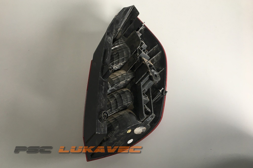 RENAULT SCENIC 2 ŠTOP SVJETLO LIJEVO 8200127704