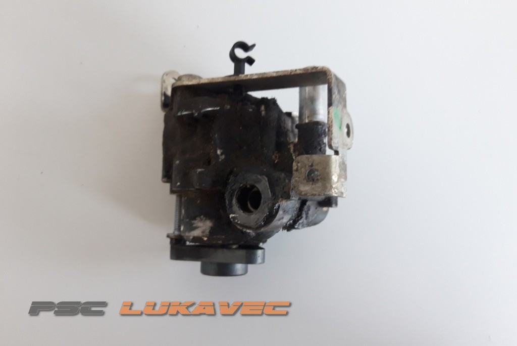 PEUGEOT 607 SERVO PUMPA 2.7 HDI 96832352380