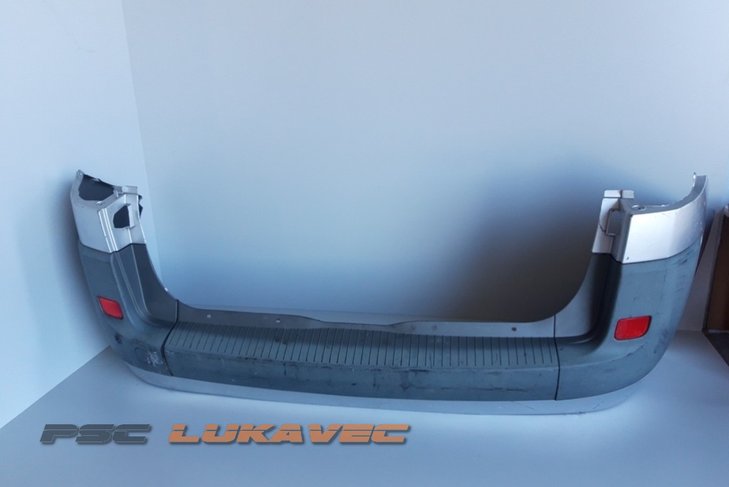 RENAULT SCENIC 2 ZADNJI BRANIK 7701474785