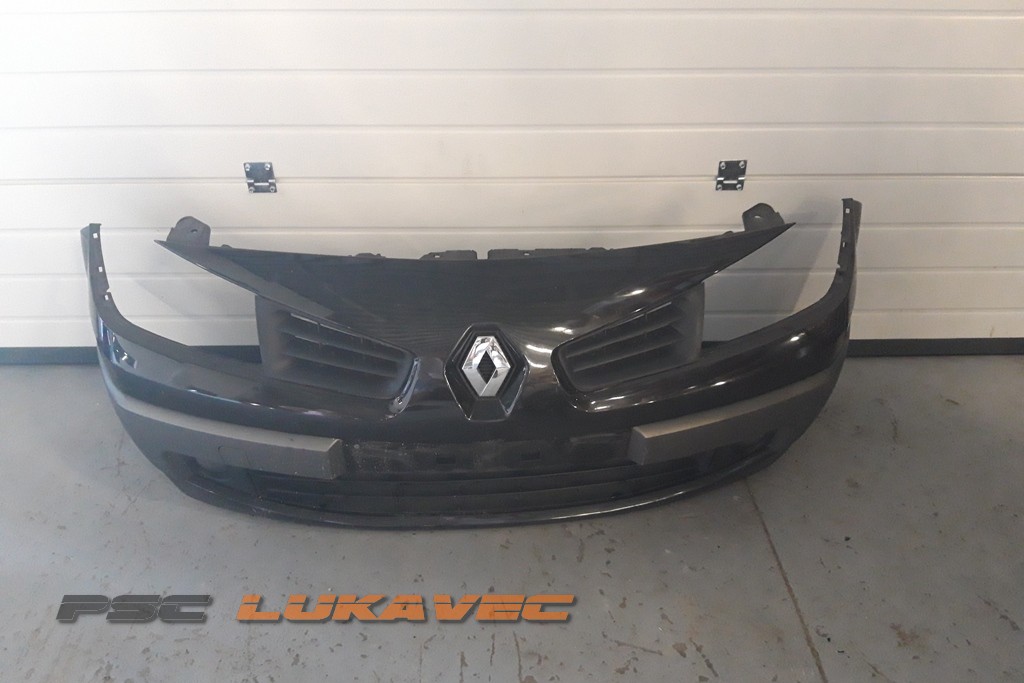 RENAULT MEGANE 2 PREDNJI BRANIK 2008.