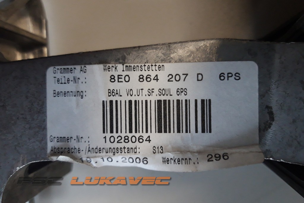 AUDI A4 NASLON ZA RUKU 8E0864207D