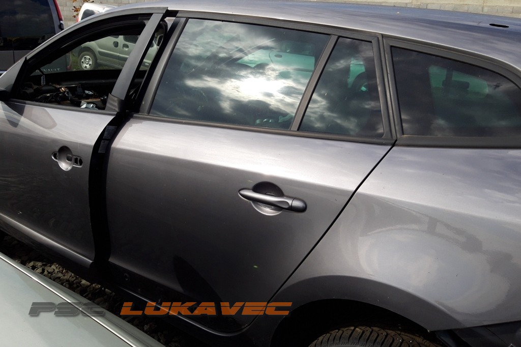 RENAULT MEGANE GRANDTOUR 3 VRATA ZADNJA LIJEVA 2013.