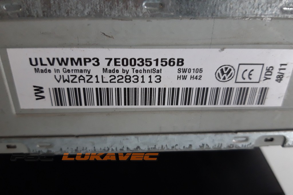 VW TRANSPORTER T5 RADIO RCD210