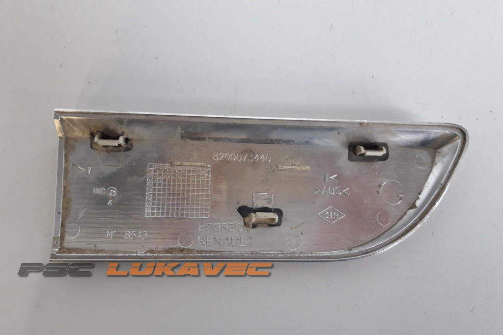 RENAULT MEGANE 2 ZNAK PREDNJIH LIJEVIH VRATA 8200073440