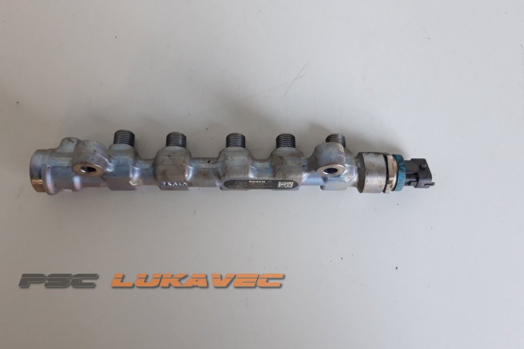 RENAULT MASTER RAMPA GORIVA 2.5 DCI 8200484405 0445214175