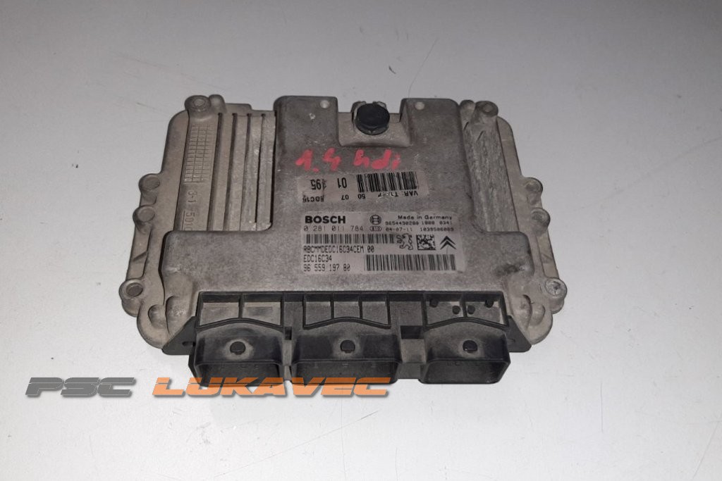 PEUGEOT 206 KOMPJUTER MOTORA 1.4 HDI  0281011784 9655919780 EDC16C34
