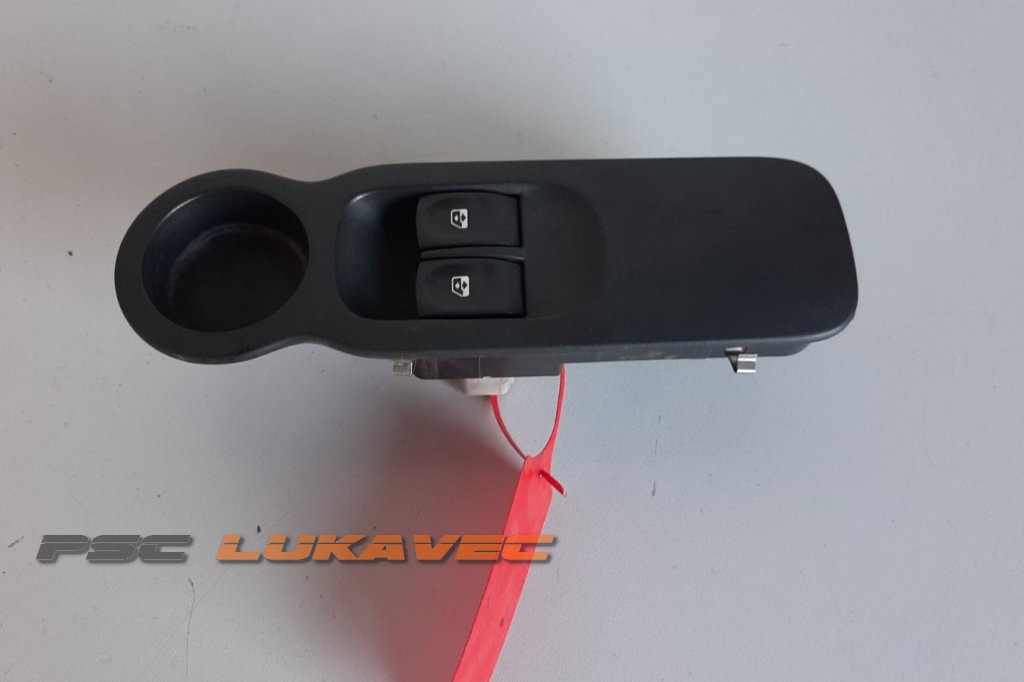 RENAULT MODUS PREKIDAČ PODIZAČA PROZORA PREDNJI LIJEVI 8200278438