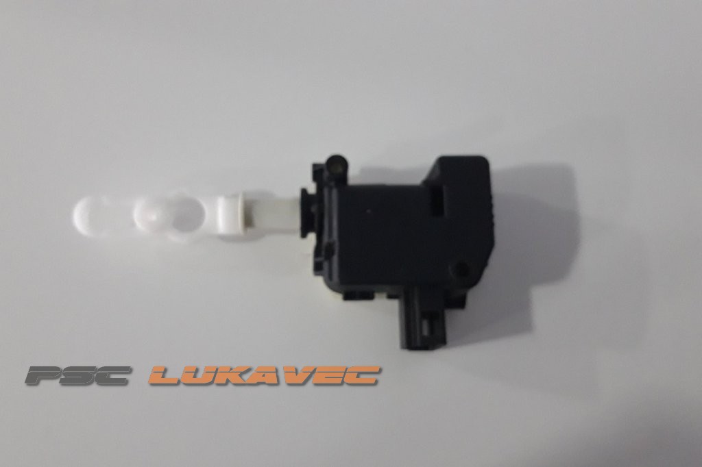 VW GOLF 4 MOTORIĆ CENTRALNE BRAVE GEPEKA 1J6862159A
