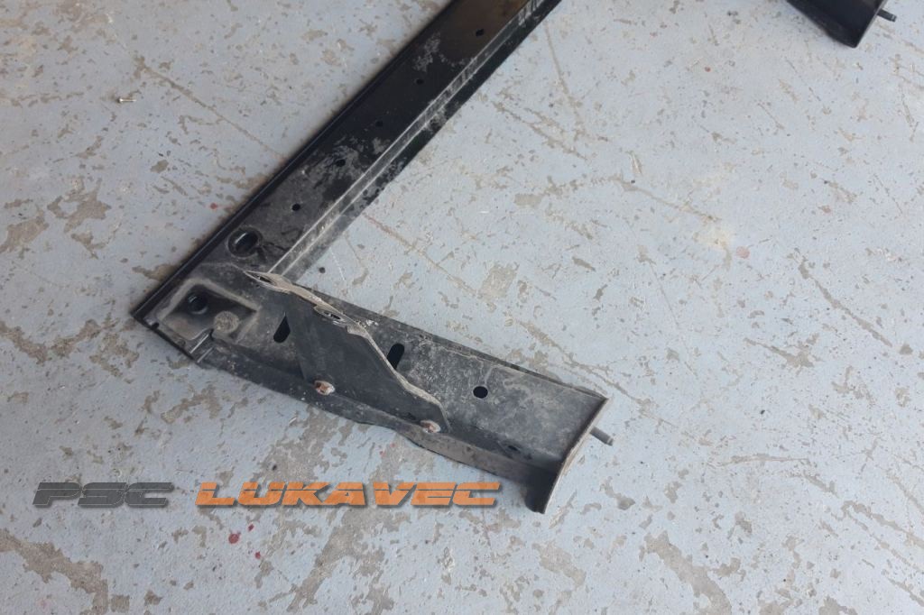 RENAULT KANGOO PREDNJI DIO MOSTA 2016.