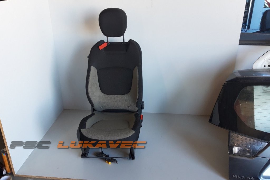 RENAULT CAPTUR SJEDALO VOZAČA