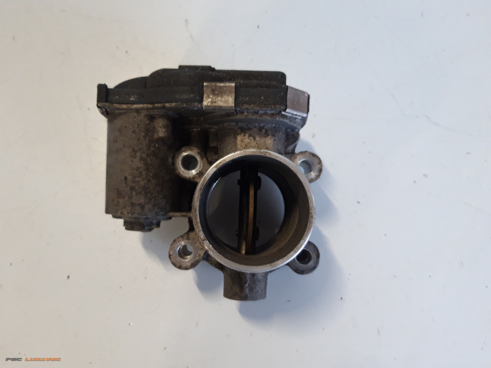 OPEL INSIGNIA KLAPNA GASA 1.6 CDTi 55491244