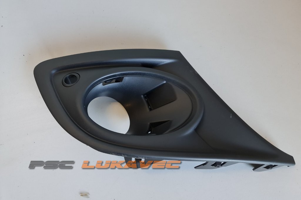 RENAULT MEGANE 3 PLASTIKA MAGLENKE PREDNJA DESNA 620726677R