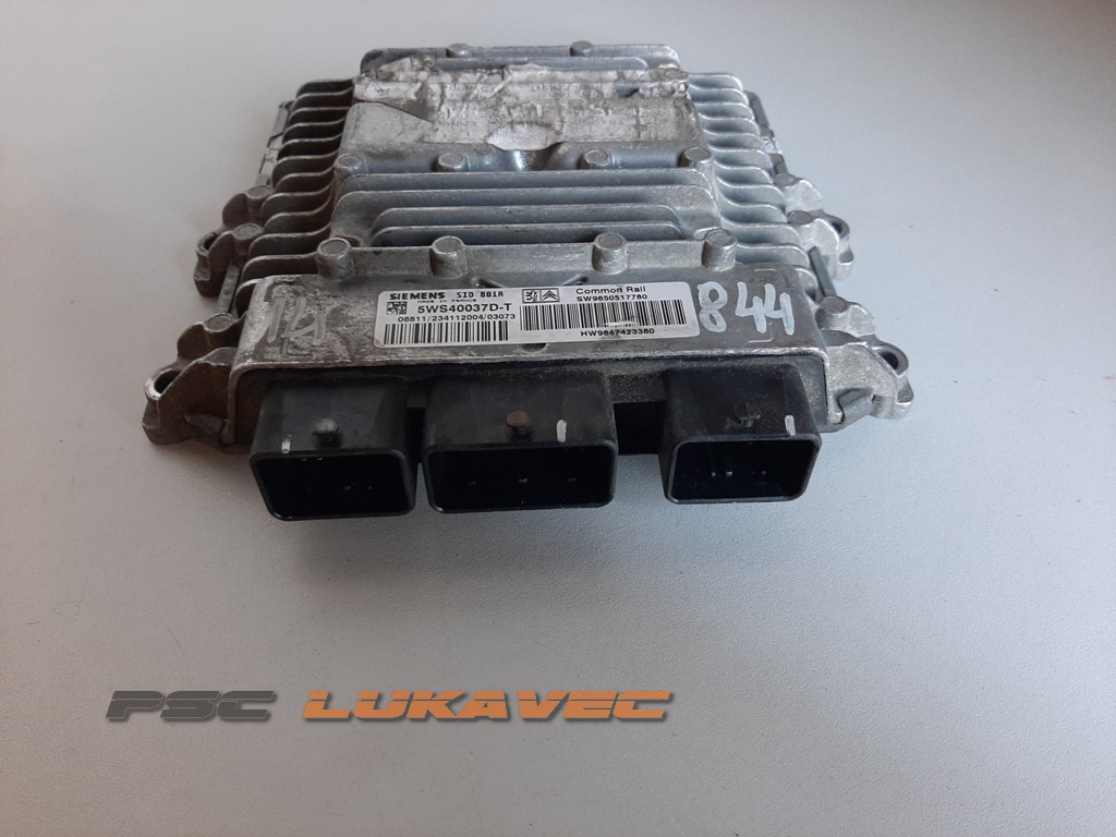 PEUGEOT 406 KOMPJUTER MOTORA 2.0 HDI SID 801A 9650517780 5WS40037DT
