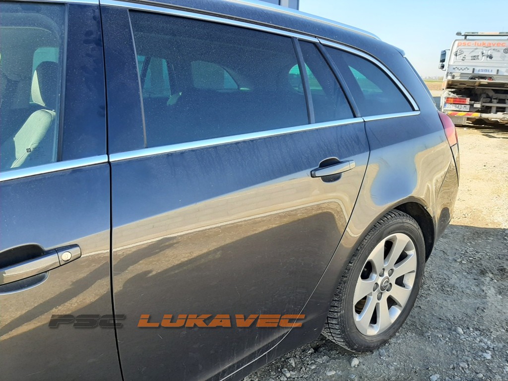 OPEL INSIGNIA VRATA ZADNJA LIJEVA 2011.