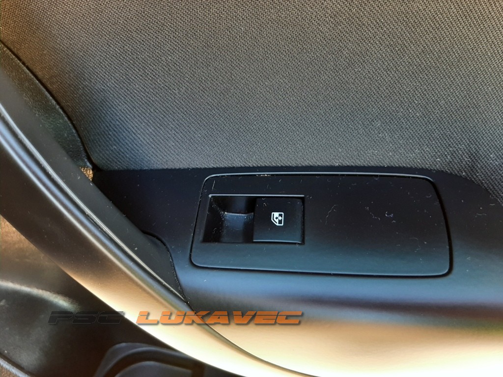 OPEL INSIGNIA PREKIDAČ PODIZAČA STAKLA ZADNJI DESNI