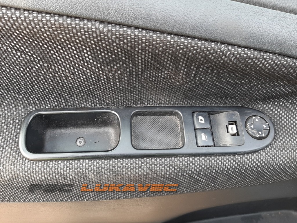 PEUGEOT 207 PREKIDAČI PODIZAČA STAKLA