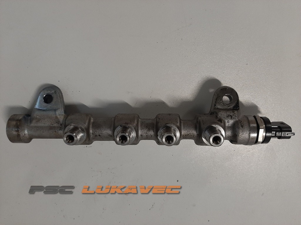 FIAT GRANDE PUNTO RAMPA GORIVA 1.6 D MULTIJET 0445214192