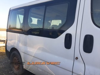 RENAULT TRAFIC 2 VRATA BOČNA 2005.