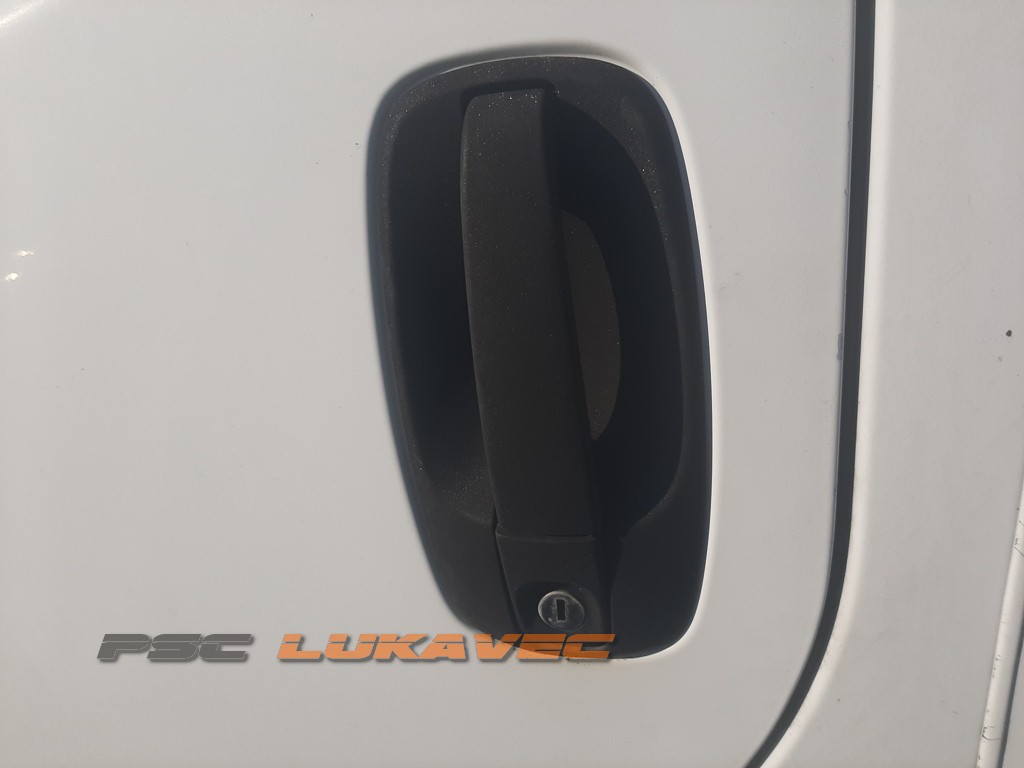 RENAULT TRAFIC 2 KVAKA VRATA PREDNJA LIJEVA