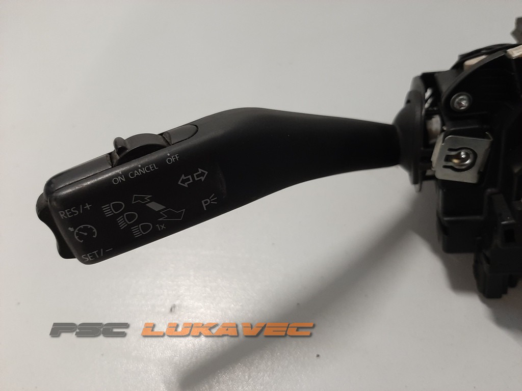 SEAT LEON ZAVOJNICA VOLANA RUČICE VOLANA 5K0953521BN