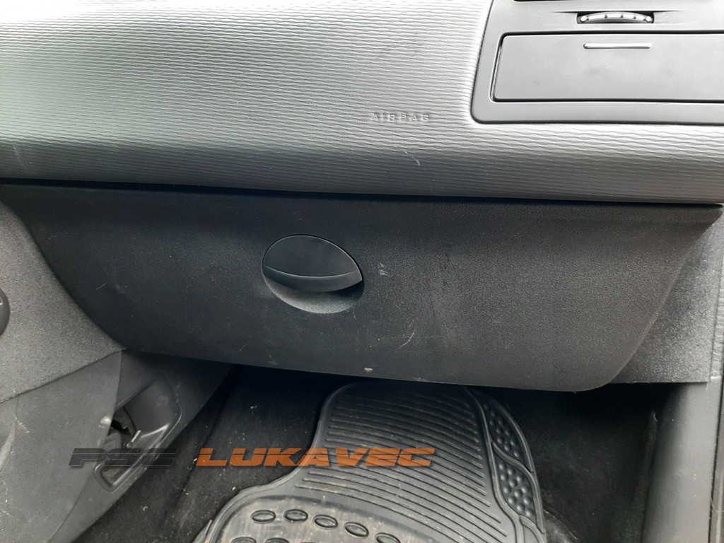 CITROEN C4 PRETINAC SUVOZAČA