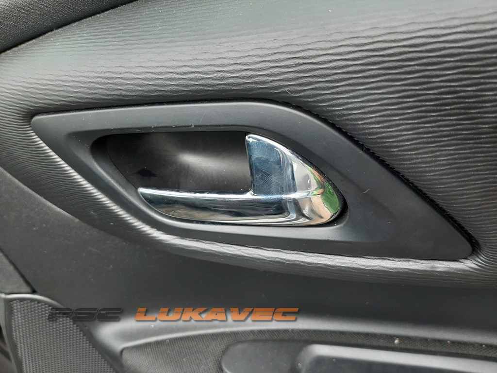 CITROEN C4 KVAKA VRATA PREDNJA DESNA