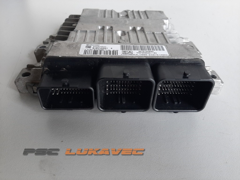 CITROEN C4 KOMPJUTER MOTORA 1.6 HDI SID807EVO 9676760880 S180123001