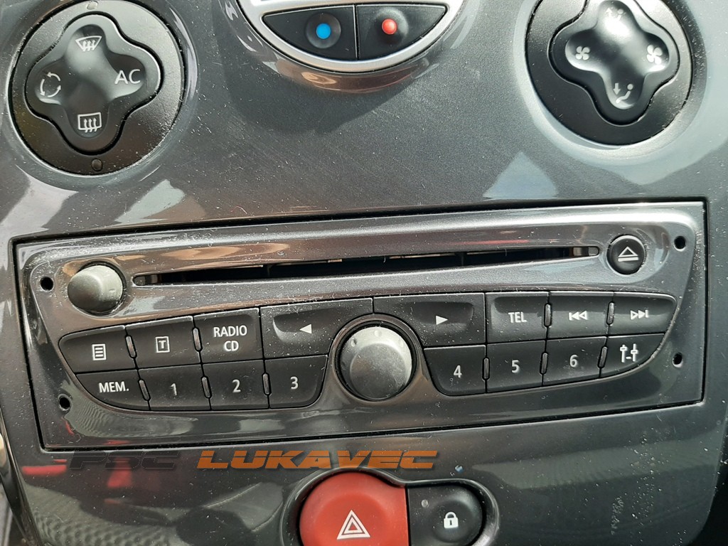 RENAULT CLIO 3 CD RADIO