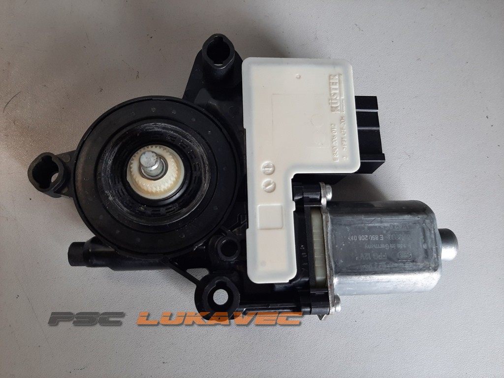 SEAT IBIZA 5 MOTORIĆ PODIZAČA STAKLA PREDNJI DESNI 0130822064