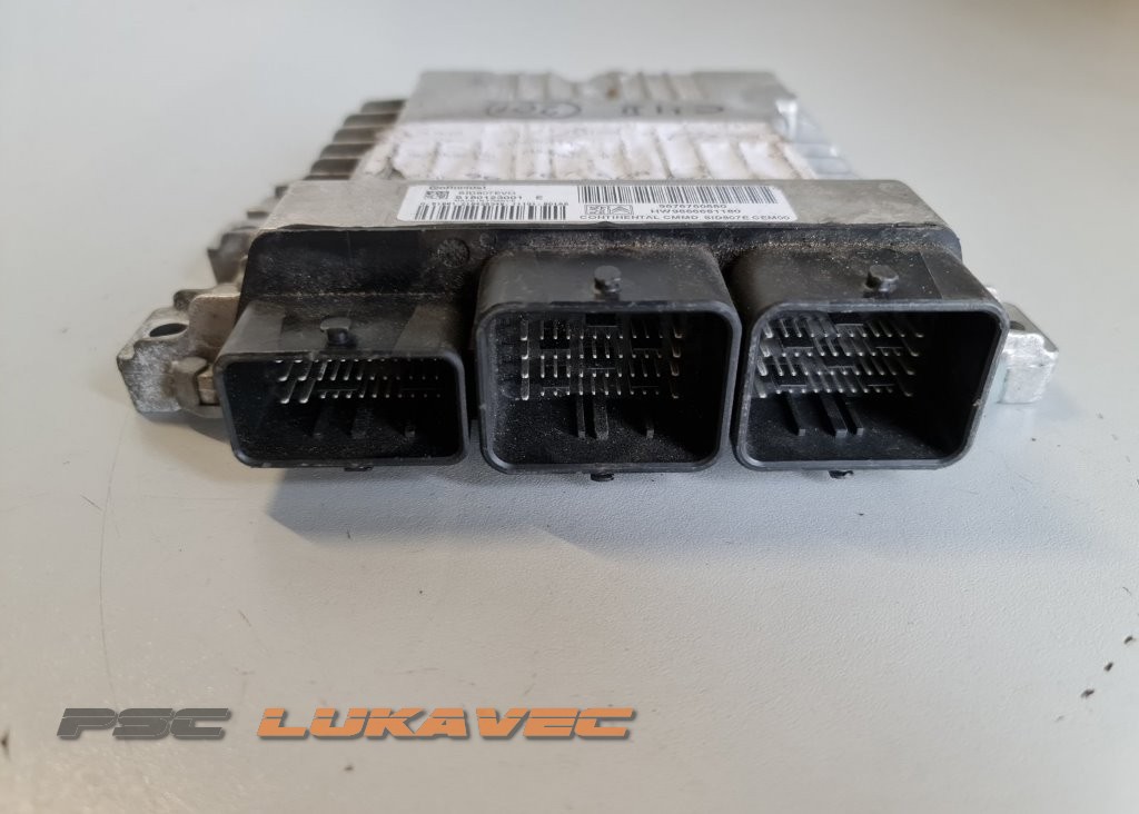 CITROEN C4 KOMPJUTER MOTORA 1.6 HDI 9676760880 SID807EVO