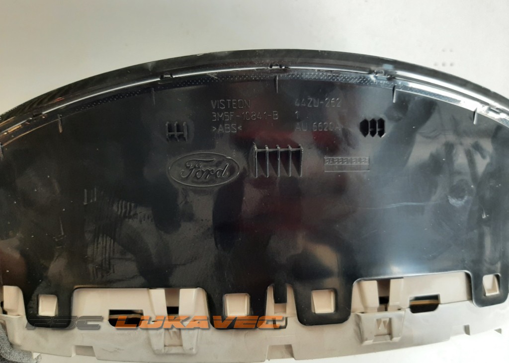 FORD FOCUS KMH FORD FOCUS INSTRUMENT TABLA 3M5F10841B