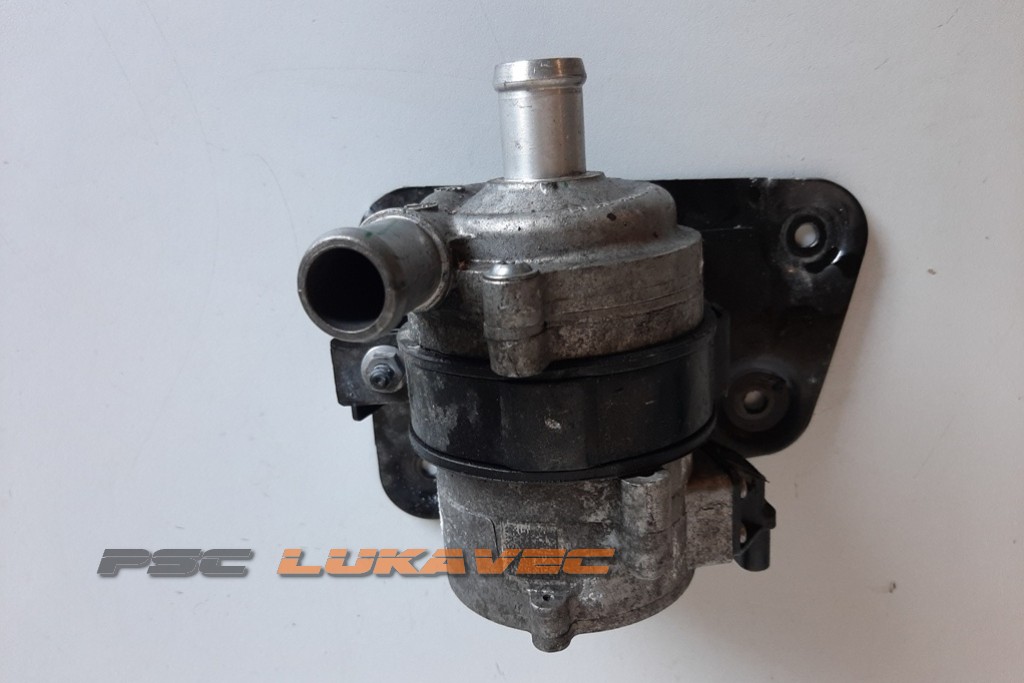 AUDI Q5 PUMPA VODE 2.0 TDI 4H0965567A