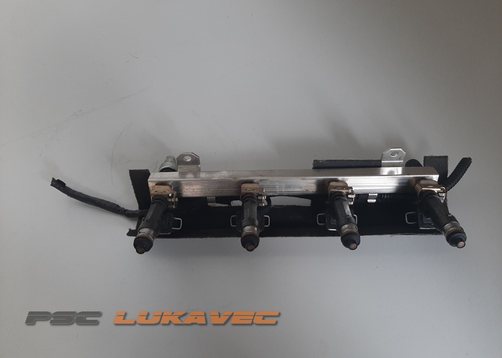 OPEL CORSA C 1.4 16V RAMPA INJEKTORI 0280158501
