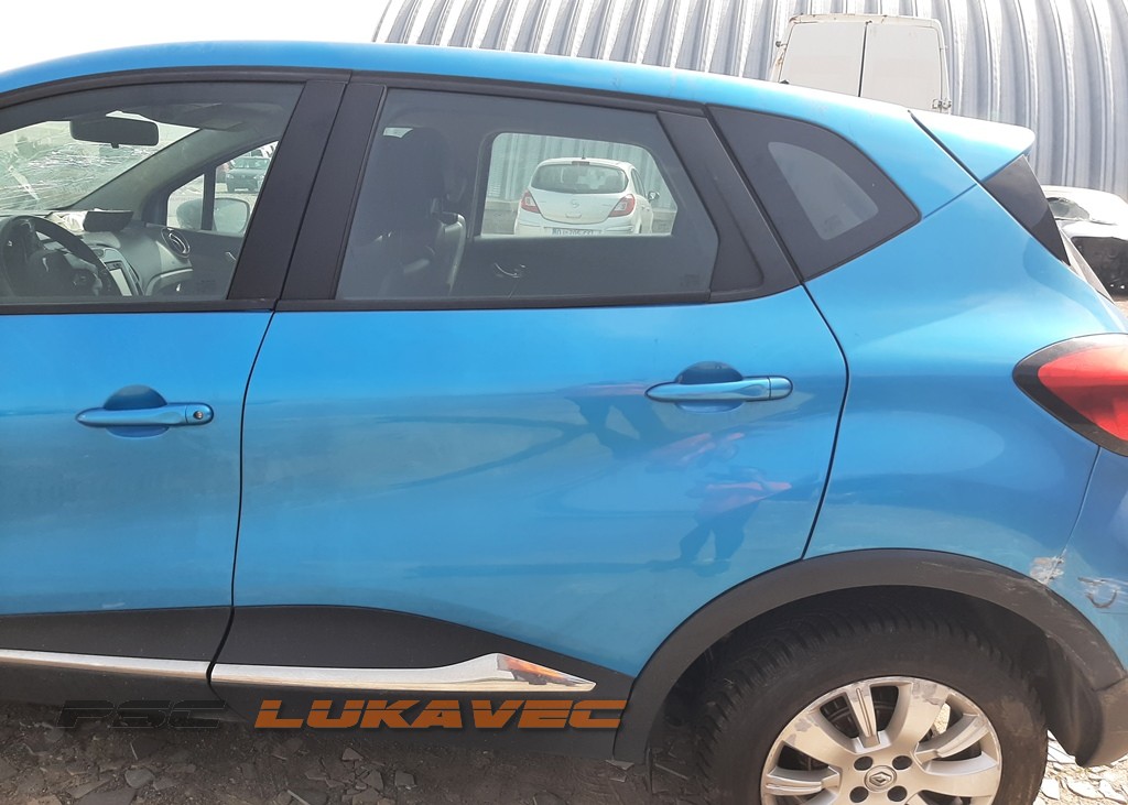RENAULT CAPTUR ZADNJA LIJEVA VRATA 2016.