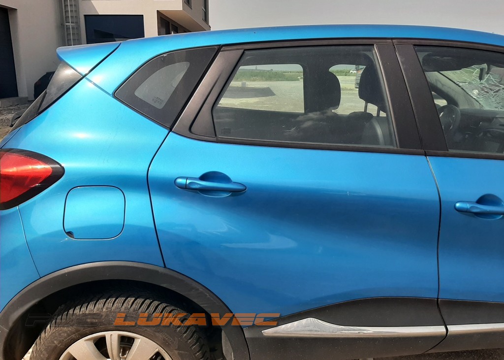 RENAULT CAPTUR ZADNJA DESNA VRATA