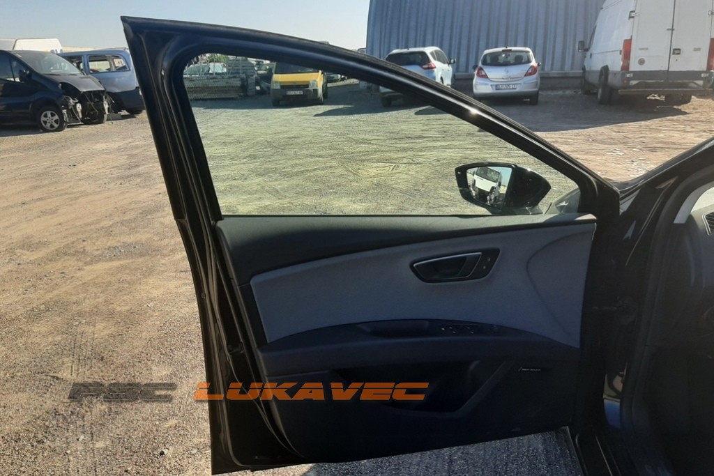 SEAT LEON VRATA PREDNJA LIJEVA KARAVAN 2017.