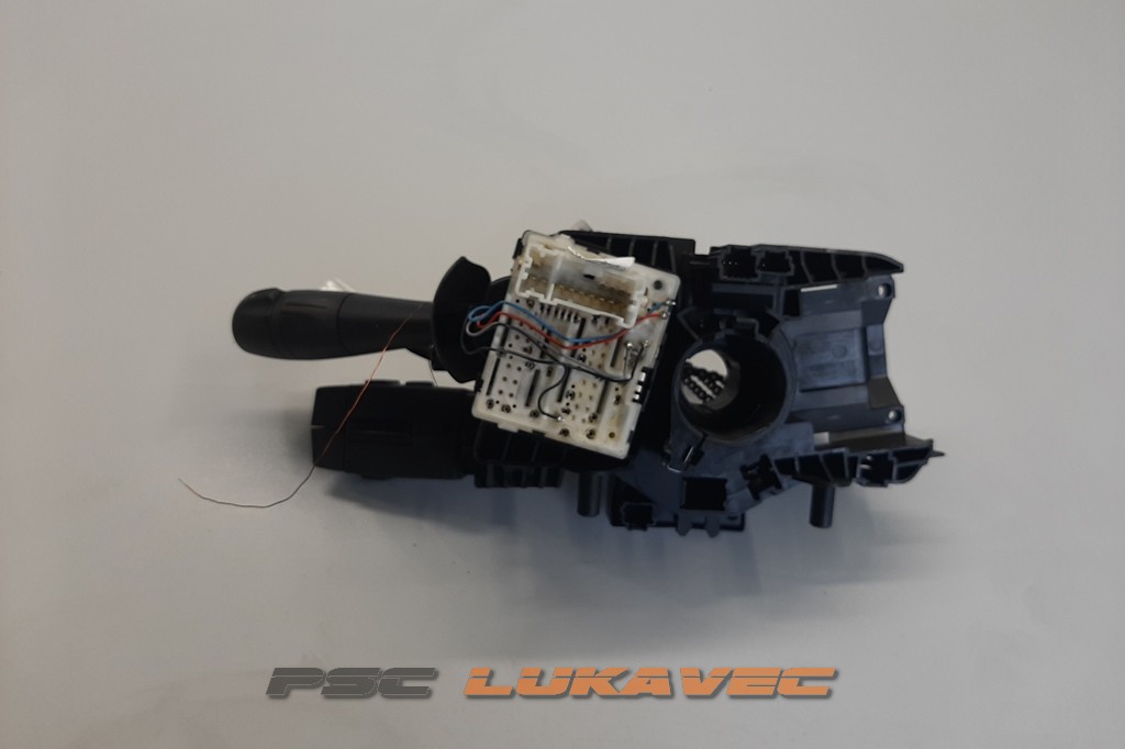 RENAULT CLIO 4 RUČICA BRISAČA 255675887R
