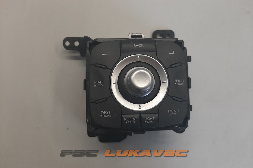 RENAULT KOLEOS KONZOLA MULTIMEDIJE 253B06778R