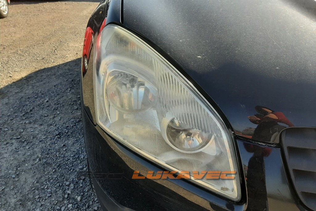 PREDNJI FAROVI NISSAN QASHQAI 2010.
