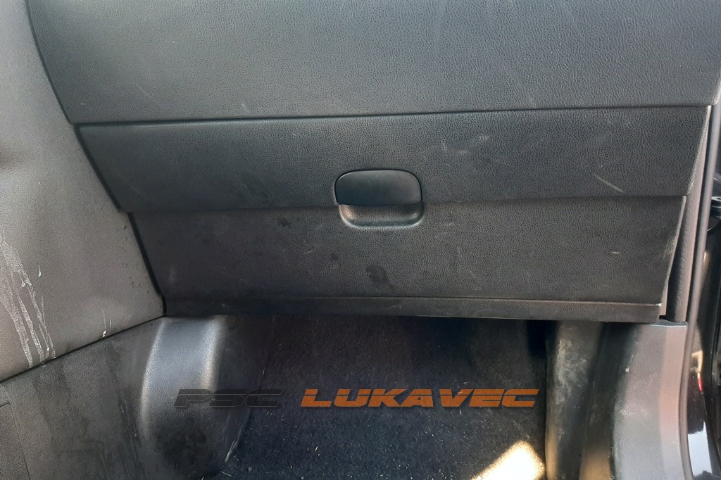 PRETINAC SUVOZAČA NISSAN QASHQAI 2010.