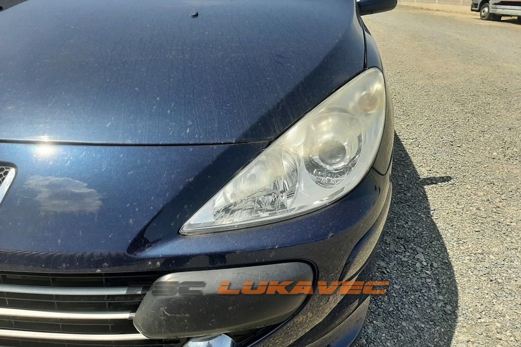 PEUGEOT 307 SW PREDNJI FAROVI 2006.