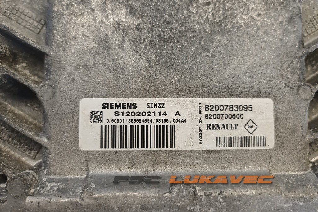 RENAULT CLIO 3  KOMPJUTER MOTORA 1.2 16V 8200783095