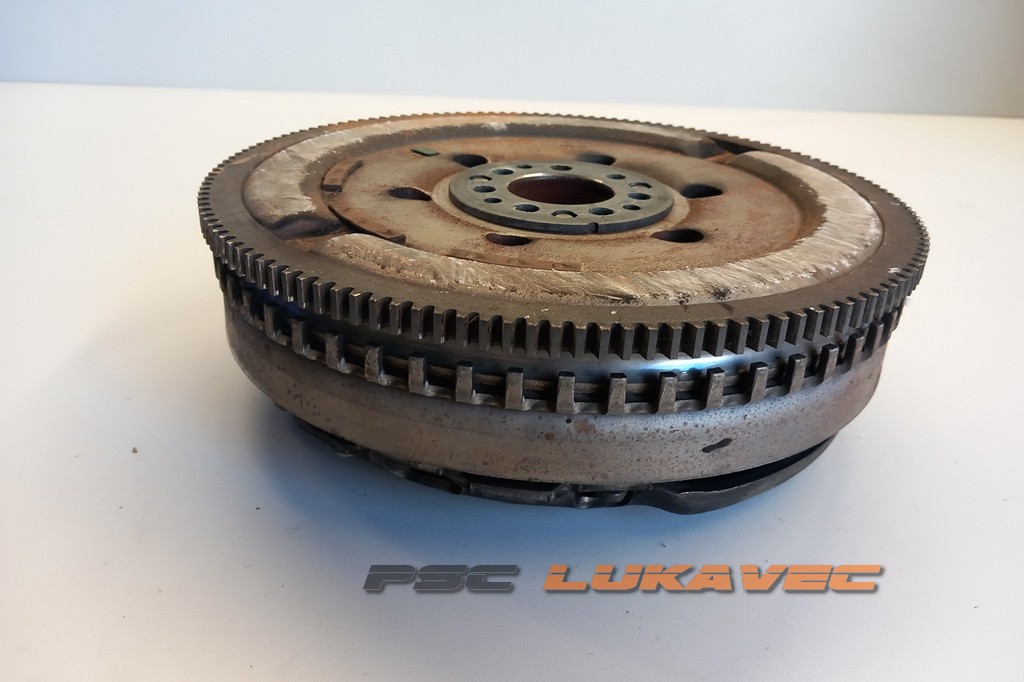 RENAULT MEGANE 2 SET KVAČILA 2.0 16v 99 kW 8200359036