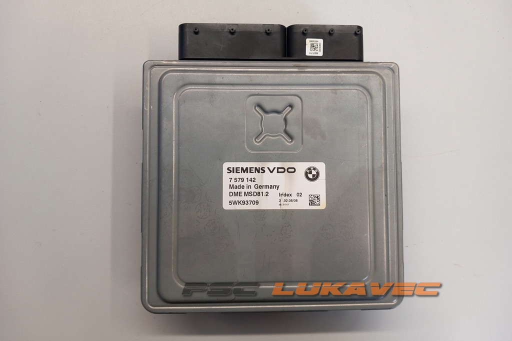 BMW 3 320i KOMPJUTER MOTORA E93  5WK93709 7579142