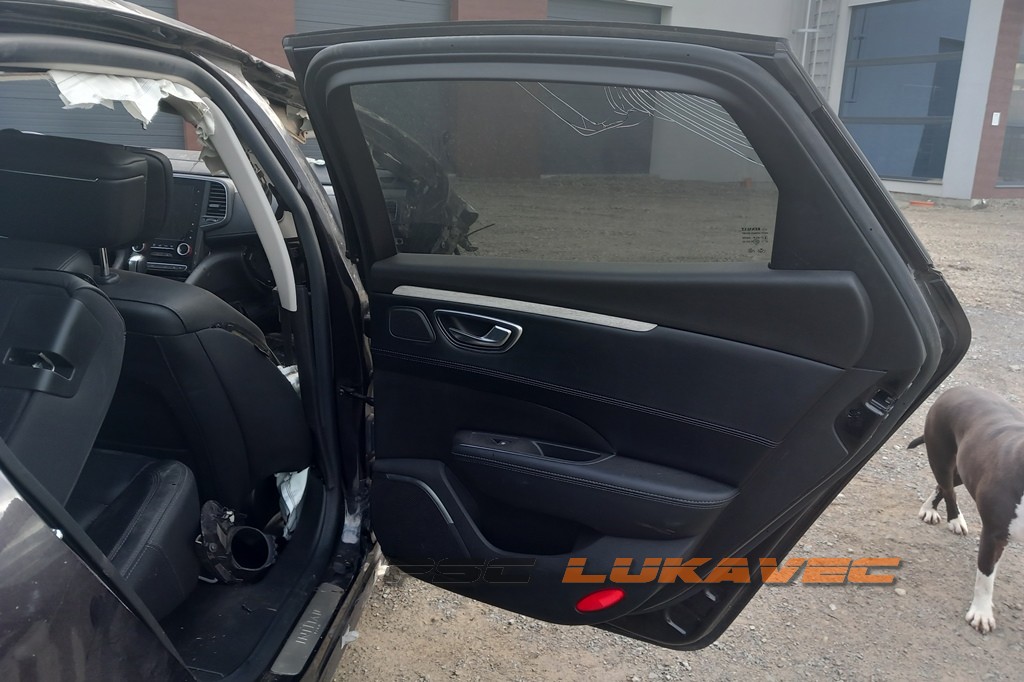 RENAULT TALISMAN VRATA ZADNJA DESNA 2019.